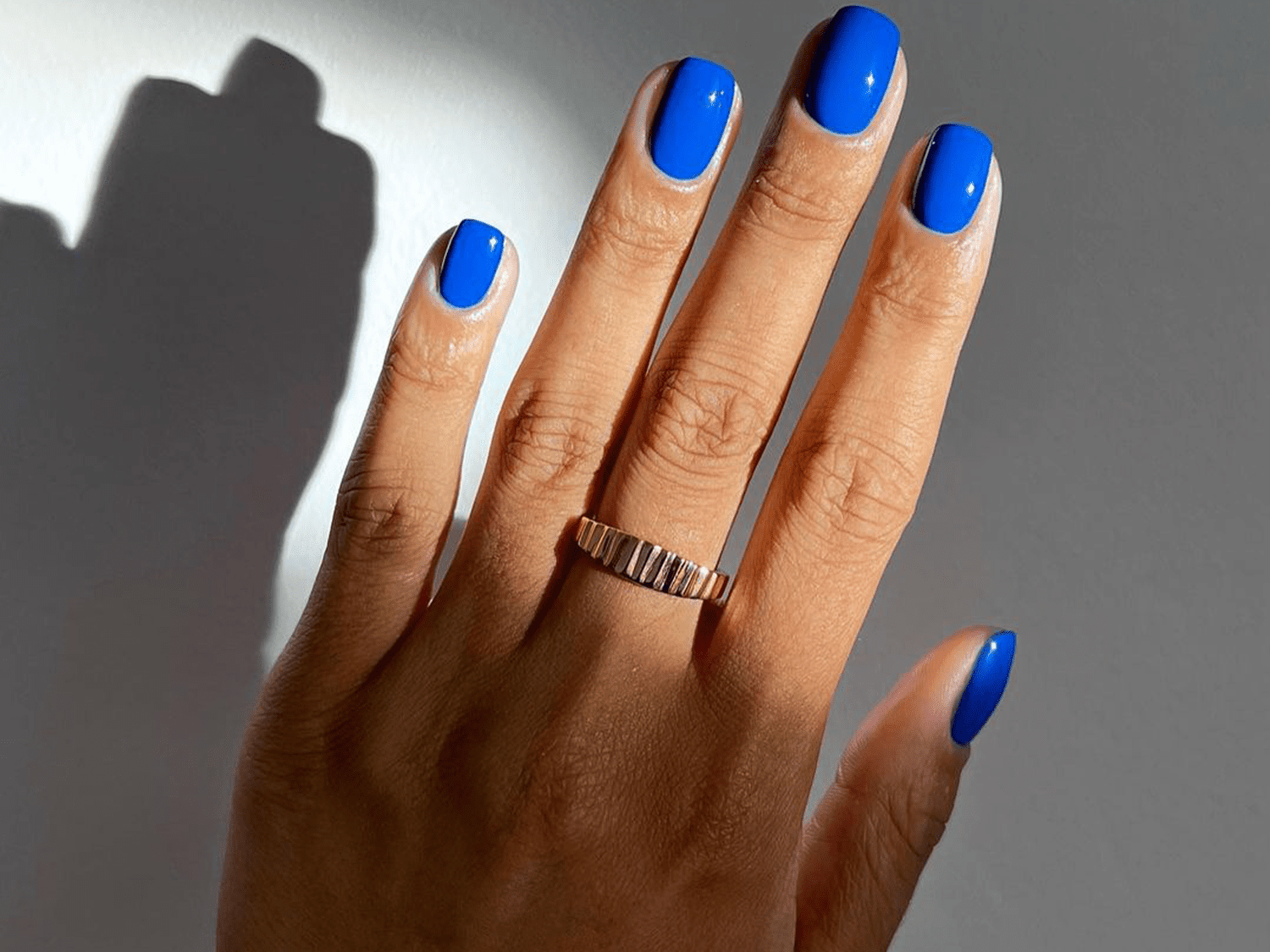 Blue Nails: Dive Into the Coolest Nail Trends - 3