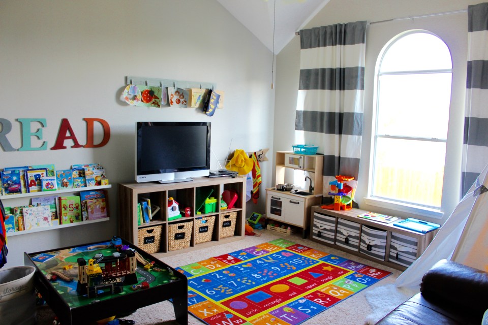 Creative and Fun Small Playroom Ideas for Every Home - 9