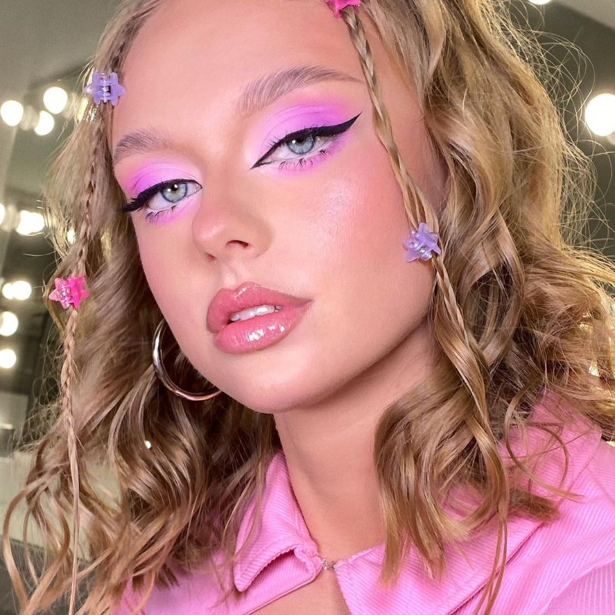 Y2K Makeup: Trends, Tips, and Techniques for a Nostalgic Glam Look - 8