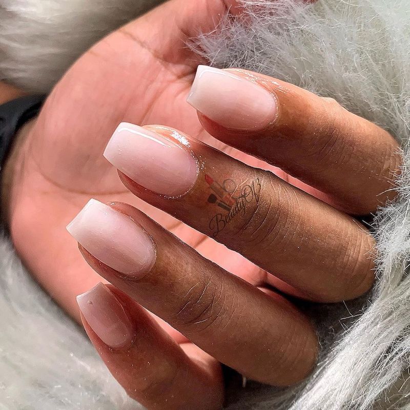 Elegant and Timeless: The Ultimate Guide to Classy Nails - 1