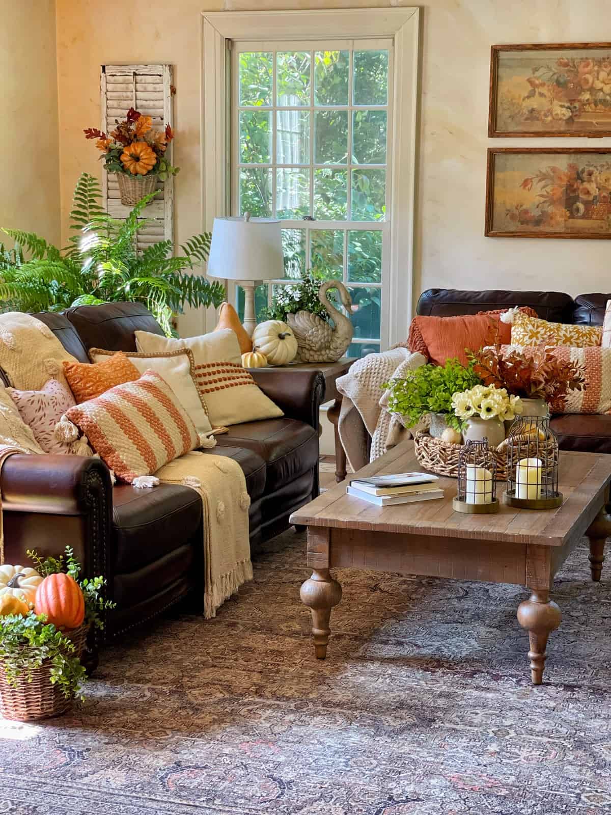 Vintage Farmhouse Decor: Timeless Charm Meets Rustic Elegance - 7