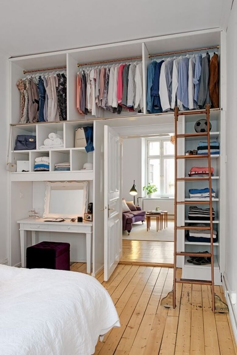 Mastering Bedroom Organization: Tips and Strategies for a Clean, Relaxed Space - 3