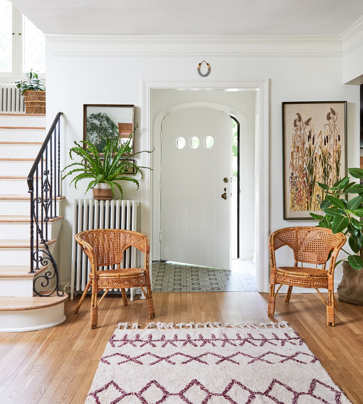  Ultimate Guide to Entryway Decor: Transforming Your Space for a Lasting First Impression - 4