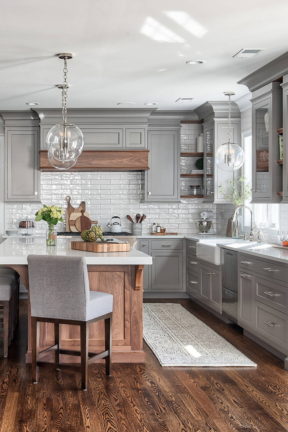 10 Stunning Kitchen Cabinet Ideas for Every Home - 12