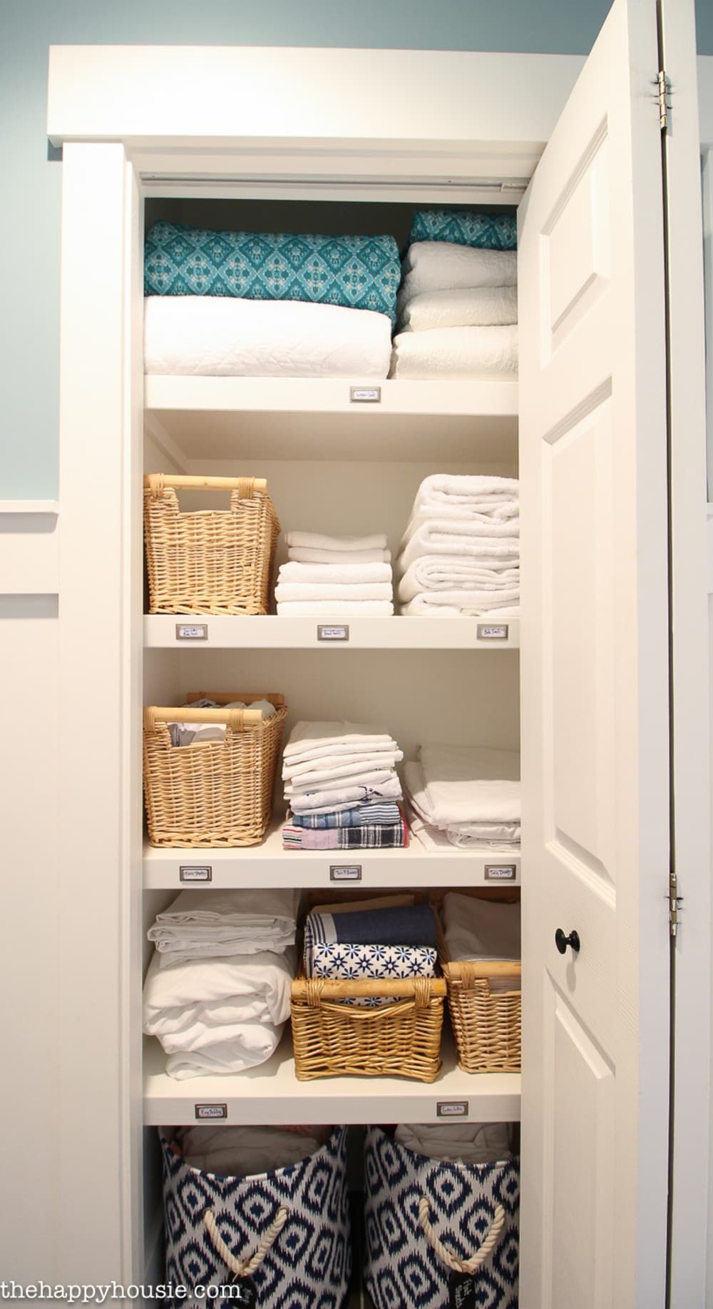 +10 Cute Small Closet Organizer Ideas to Organize Any Closet - 7