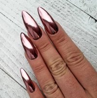 The Ultimate Guide to Chrome Nails: Achieving the Perfect Shiny Look