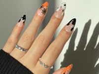 Creative Halloween Nails for a Spooky Look